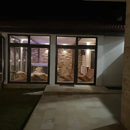 Villa релакс *